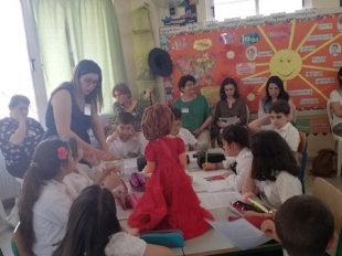 «Από το τώρα στο χθες πίσω γυρνώ, απαντήσεις στη βαλίτσα της προσφυγιάς αναζητώ», Δημοτικό Σχολείο Δάσους Άχνας «Φώτης Πίττας», Βιωματικό εργαστήριο στο Συνέδριο Μουσειακής Αγωγής «Ψηφίδες Πολιτισμού»