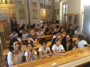 Στις 15 και 18 Μαΐου 2018, επισκέφθηκαν το Μουσείο γονείς με τα παιδιά τους και συμμετείχαν στις δραστηριότητες του Εκπαιδευτικού Προγράμματος Μουσειακής Αγωγής με τον τίτλο «Το σχολείο της Βάσας μάς μαθαίνει».