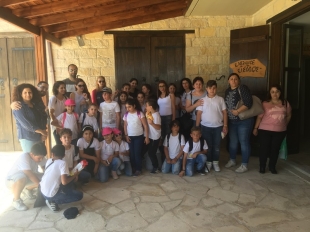 Στις 15 και 18 Μαΐου 2018, επισκέφθηκαν το Μουσείο γονείς με τα παιδιά τους και συμμετείχαν στις δραστηριότητες του Εκπαιδευτικού Προγράμματος Μουσειακής Αγωγής με τον τίτλο «Το σχολείο της Βάσας μάς μαθαίνει».